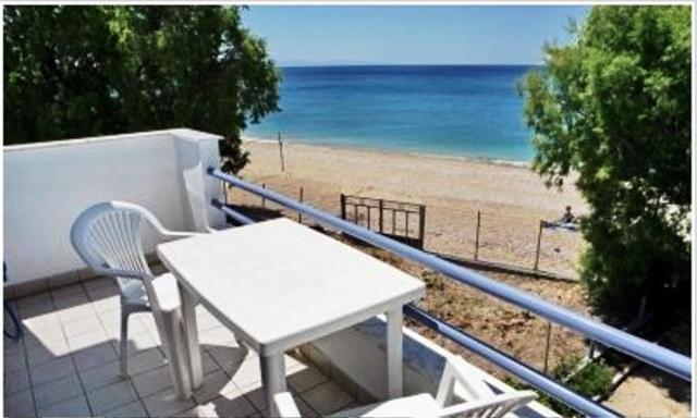 Pano Sto Kyma Studios Plomari Extérieur photo